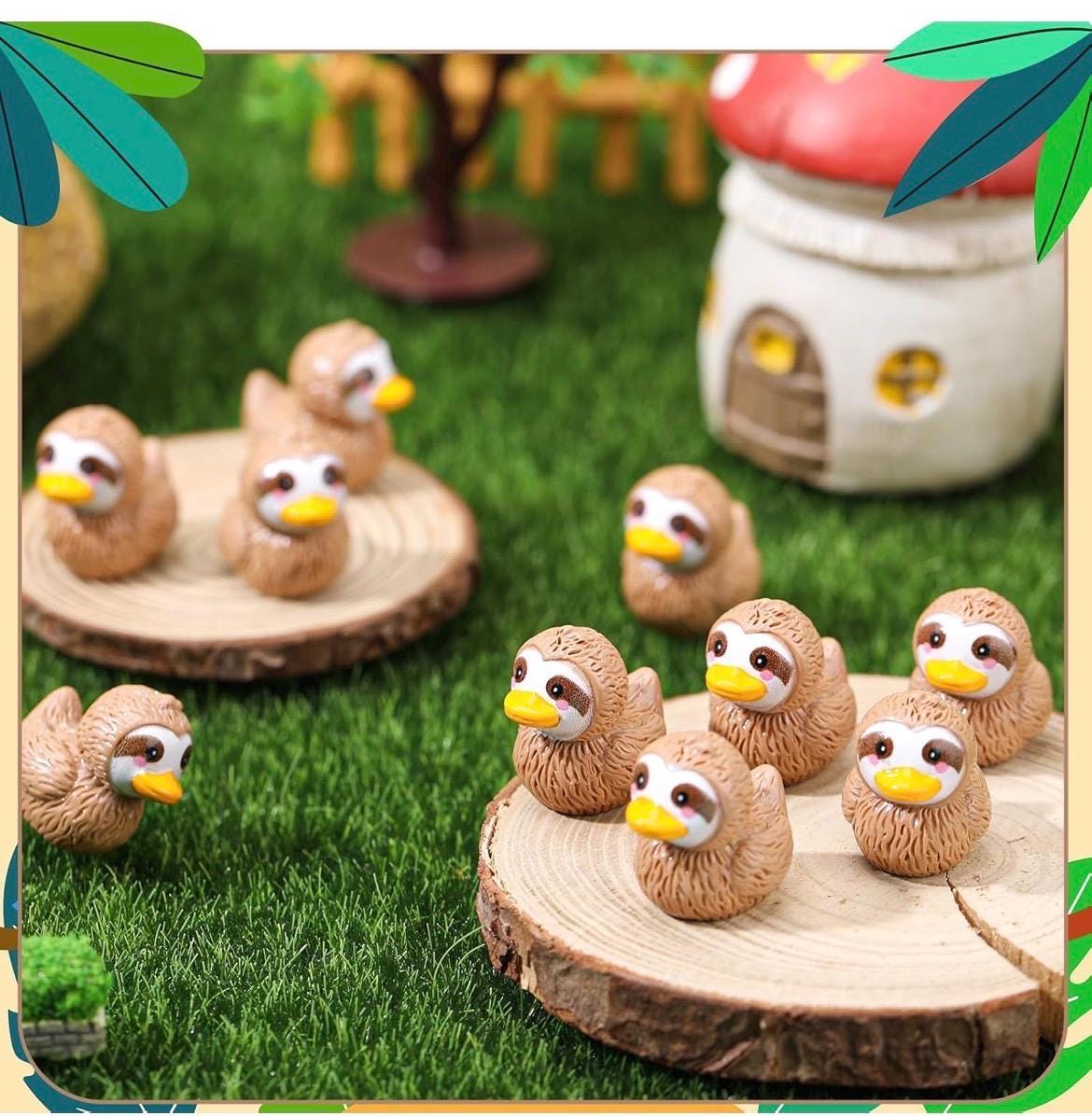 Mini resin sloth ducks – 5 piece set tiny sloth duck figurines, cute brown sloth duckies for hiding, cruise ducks, jeep ducks, party favors