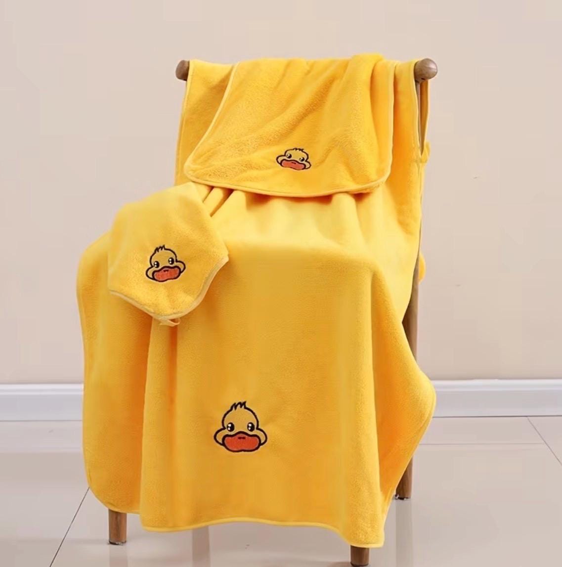 Embroidered yellow duck bath towel set, soft microfiber quick dry home travel