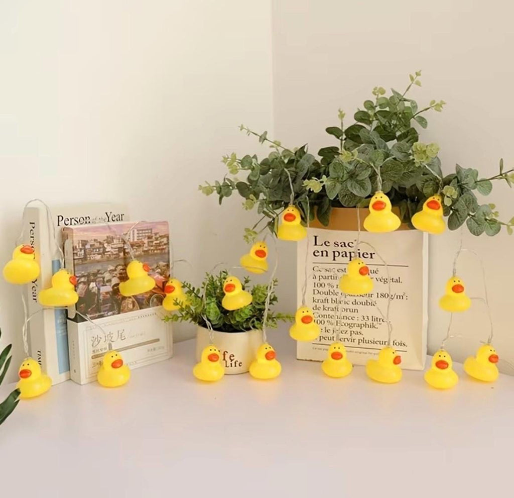 10 LED Yellow Duck String Lights: Battery Operated, Cruise Cabin Decor, Easter Party Lights