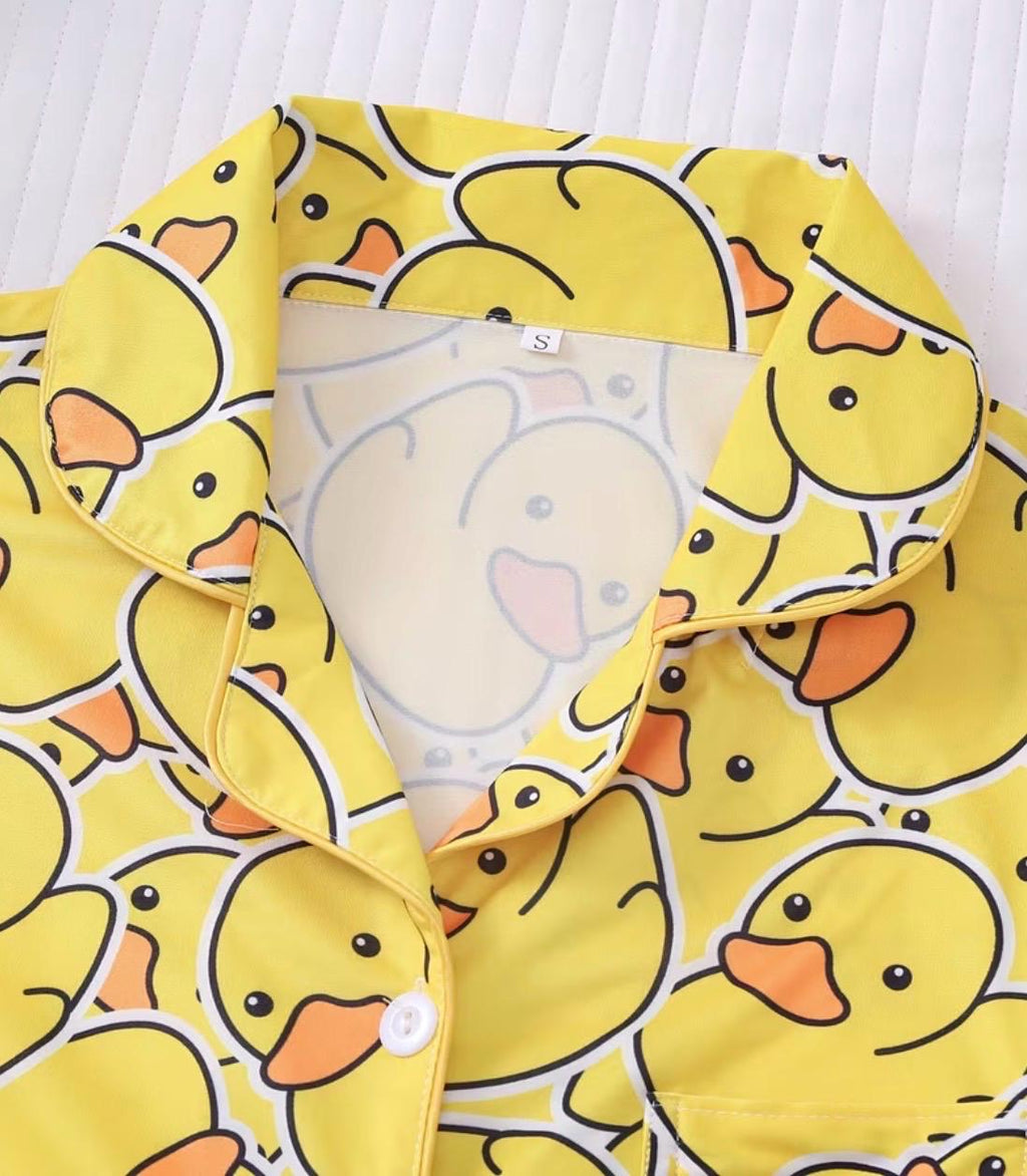 Yellow Duck Print Pajama Set, Women's Short Sleeve Button-Up Sleepwear