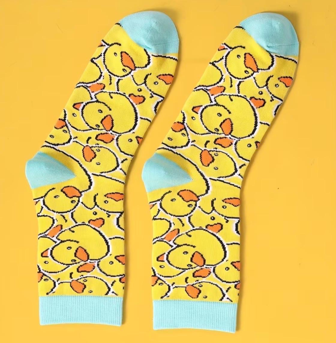 Yellow Duck Print Crew Socks, Novelty Animal Pattern, Cozy Unisex Socks