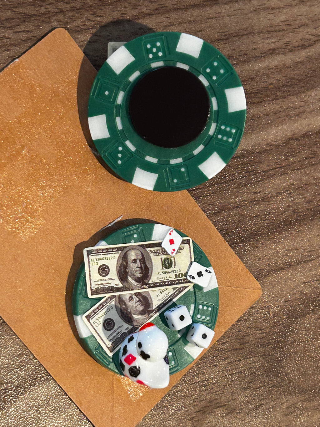 2pc Set Green & White Magnetic Mini Resin Duck Poker Chips, Casino Duck Magnets, Poker Night Decor, Mini Duck Collectible, Casino Lover Gift