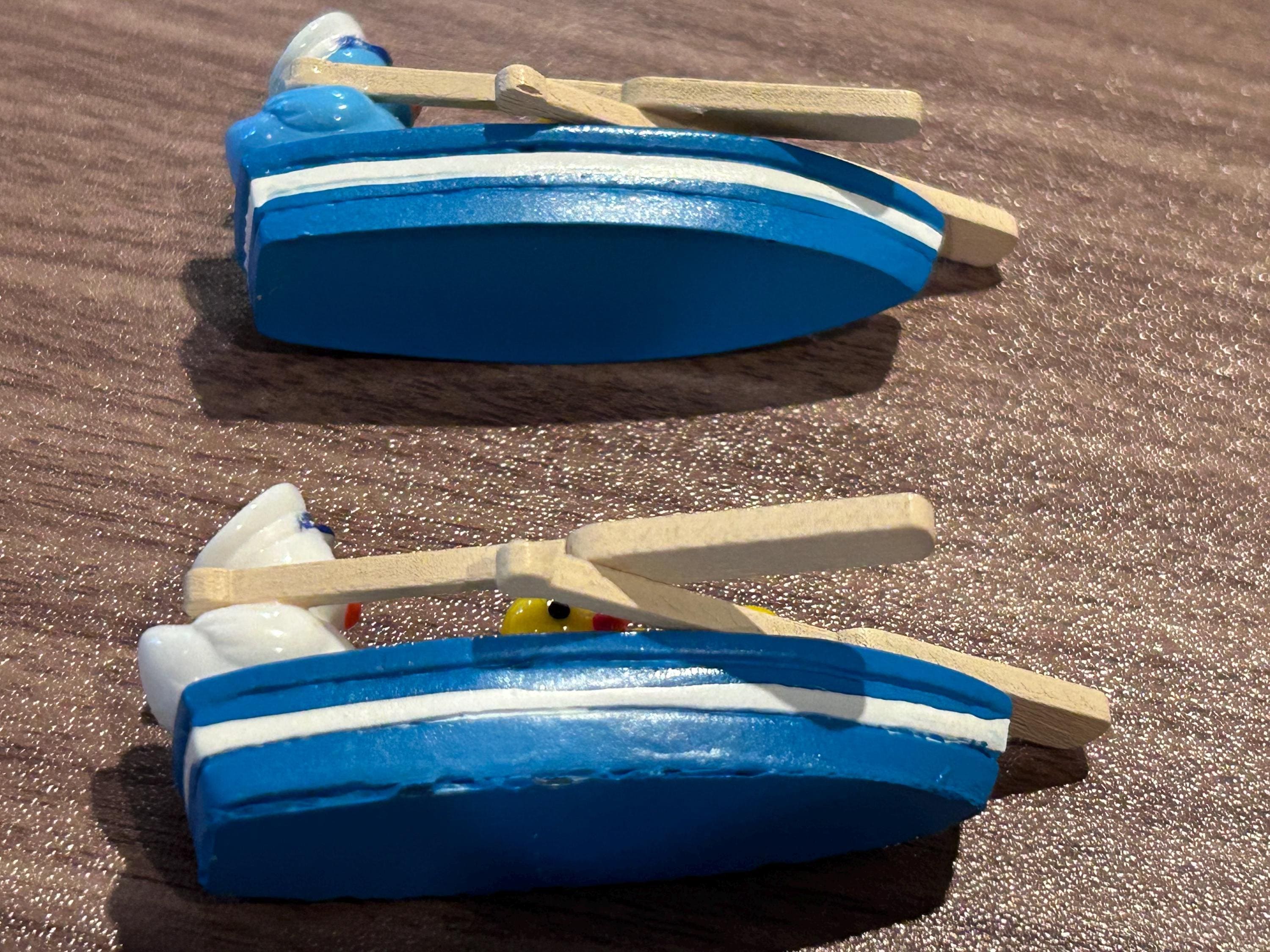 Mini resin duck row boat set – handmade wooden boat with mini duck family, cruise duck gift, nautical duck decor, Dashboard Display/Collecti