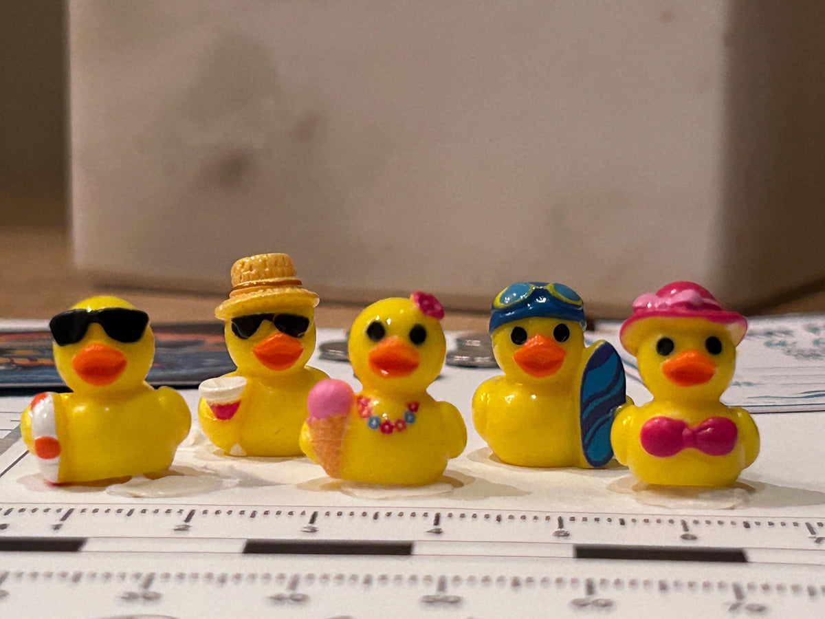 Set of 5, Summer Beach Themed Mini Resin Ducks, Magnetic or Non-Magnetic, Optional Personalized Duck Hiding Tags