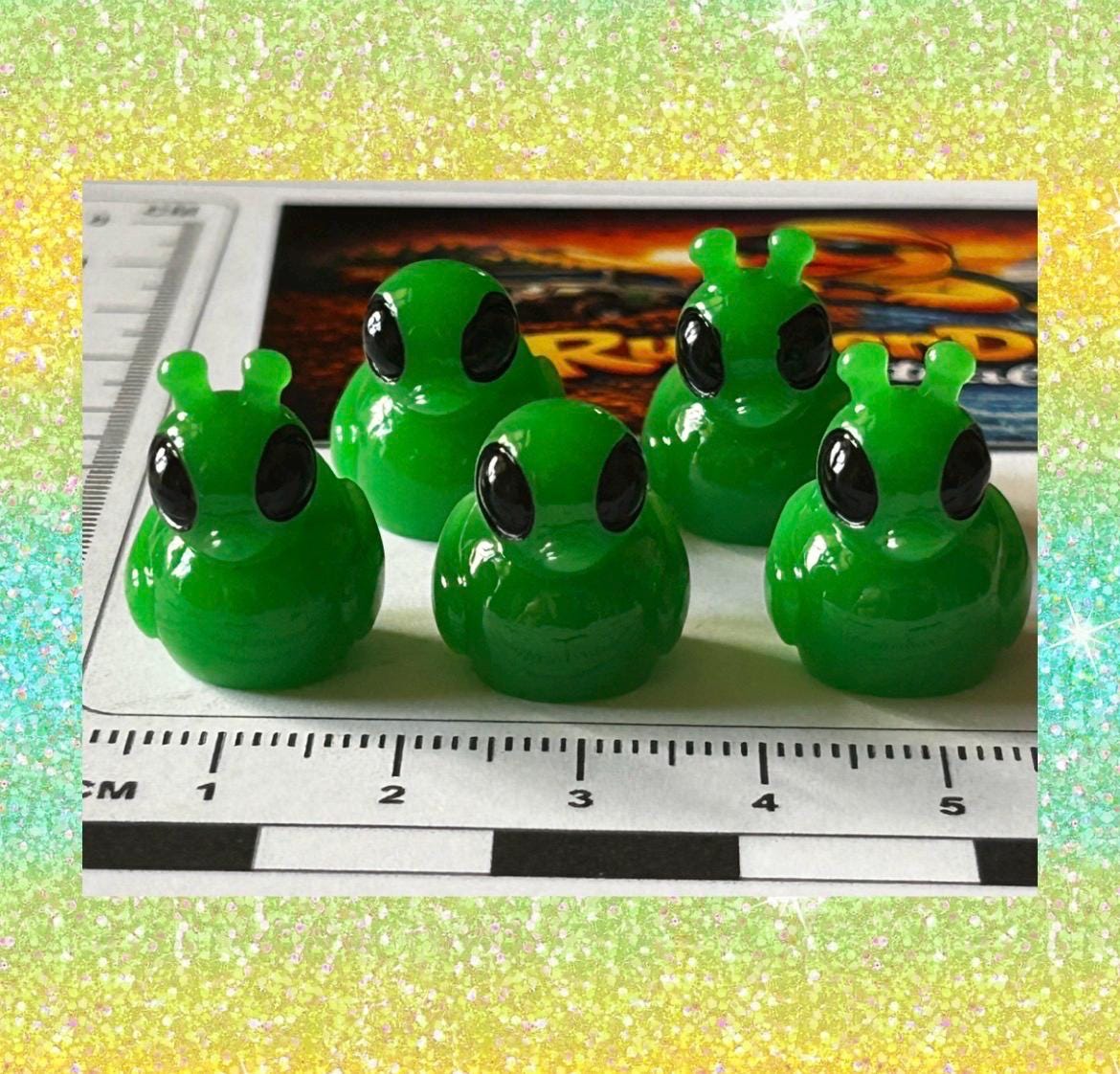 Set of 5, Green Alien Themed Mini Resin Ducks, Magnetic or Non-Magnetic, Optional Personalized Duck Hiding Tags